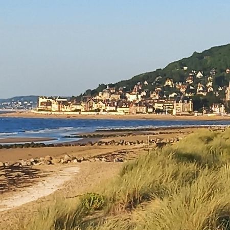 O Douceurs Sucrees Cabourg Bed & Breakfast Exterior photo